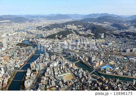 広島駅周辺を空撮 13896175