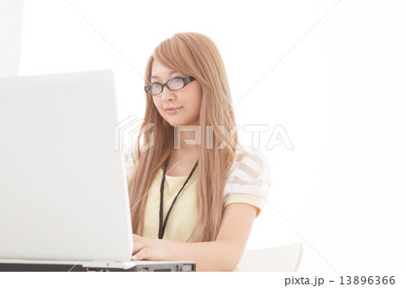 pursue beauty 13896366