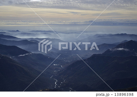 Afternoon on top of the Moro Rock Afternoon on top of the Moro Rock 13896398