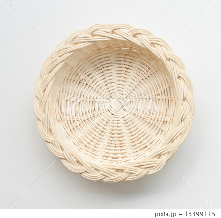 wood basket 13899115