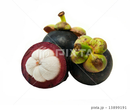 mangosteen isolated. mangosteen isolated. 13899191