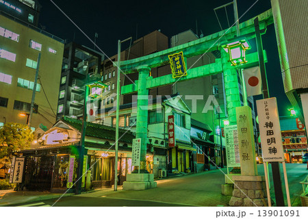 夜の神田明神の写真素材