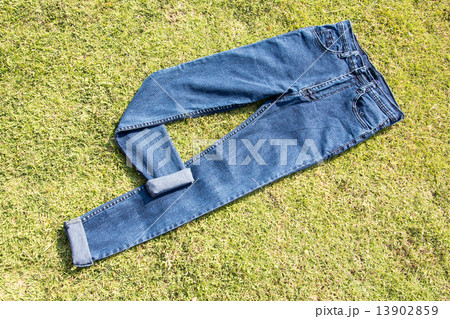Blue jeans pants. 13902859