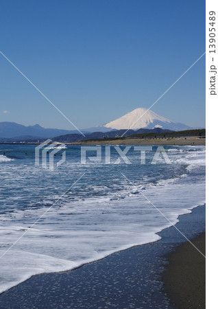 茅ヶ崎海岸 13905489