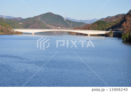 かながわの橋100選 宮ヶ瀬大橋 かながわの橋100選 宮ヶ瀬大橋 13906240