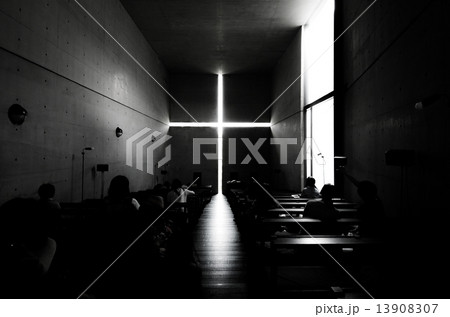 光の教会の写真素材