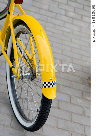Bicycle-taxi Bicycle-taxi 13910699