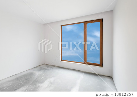 Empty unfinished interior  (includes clipping path) 13912857