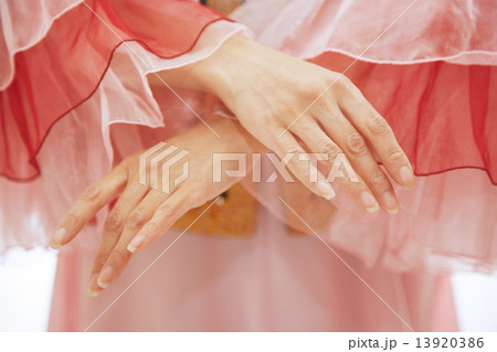 Oriental national costume 13920386