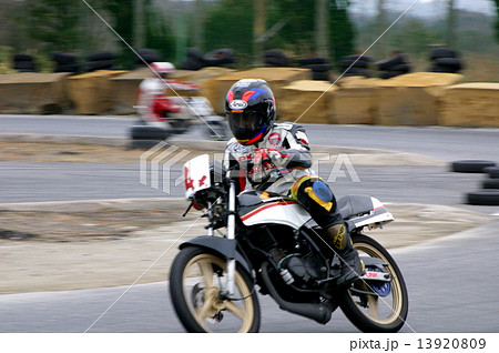 バイクレース 13920809