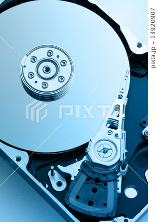 Close up of hardisk's internal mechanism Close up of hardisk's internal mechanism 13920907