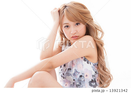 pursue beauty 13921342