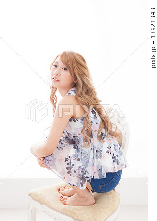 pursue beauty 13921343