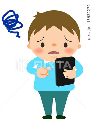 スマホを持った男の子 13922270