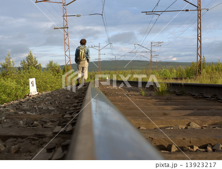 The guy leaving afar The guy leaving afar 13923217