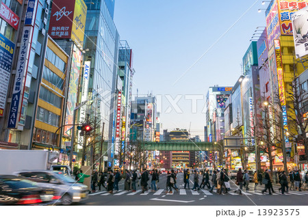 東京・秋葉原 13923575