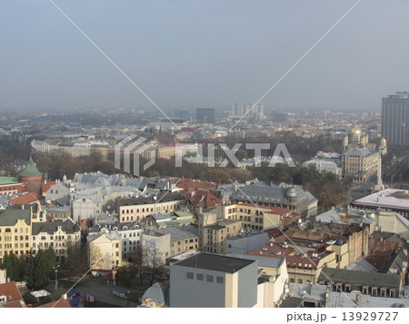 リーガ旧市街　聖ペテロ教会より 13929727