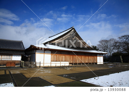 雪の篠山城 13930088