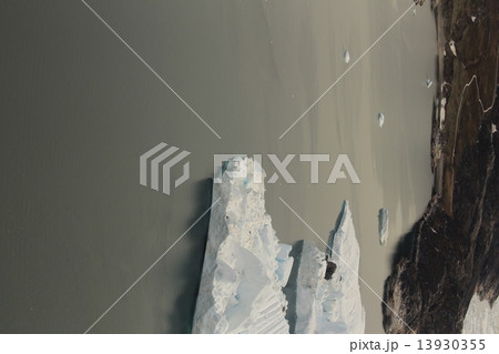 グリーンランド氷河セスナ上空から(Glaciers from a cessna, Greenland) グリーンランド氷河セスナ上空から(Glaciers from a cessna, Greenland) 13930355