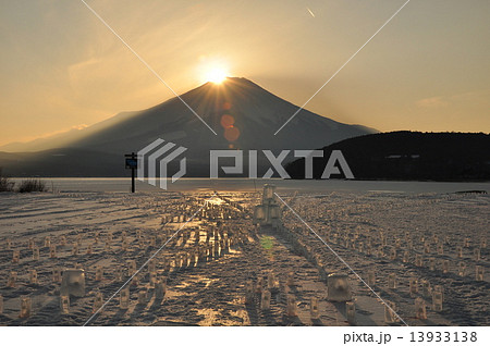 山中湖からのダイヤモンド富士 山中湖からのダイヤモンド富士 13933138