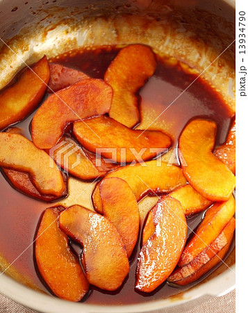 りんごのソテー 調理画像(アップ) りんごのソテー 調理画像(アップ) 13934790