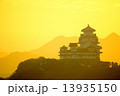 夜明けの姫路城 13935150
