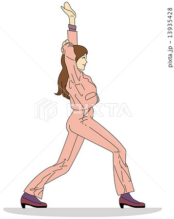 お疲れビジネスパーソン-仕事の合間にストレッチをする女性会社員 13935428