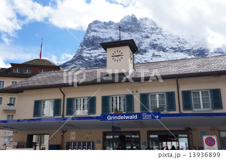 グリンデルヴァルト駅 13936899