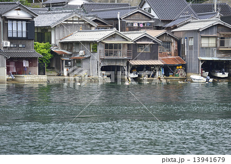 舟屋のある風景／京都府　伊根町 13941679