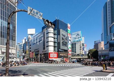 渋谷スクランブル交差点 13943210