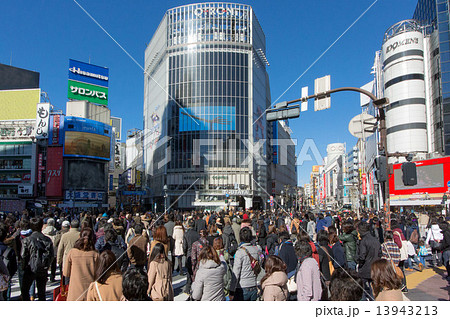 渋谷スクランブル交差点 渋谷スクランブル交差点 13943213