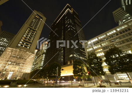 東京大手町の夜景の写真素材