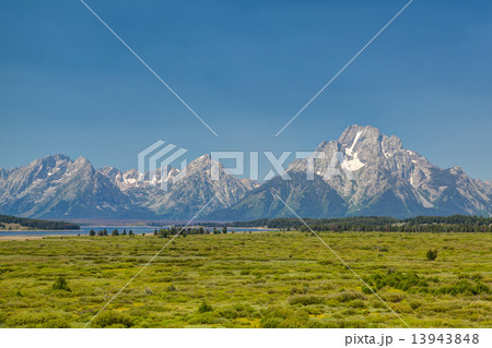 Teton mountains in Wyoming, USA. Teton mountains in Wyoming, USA. 13943848