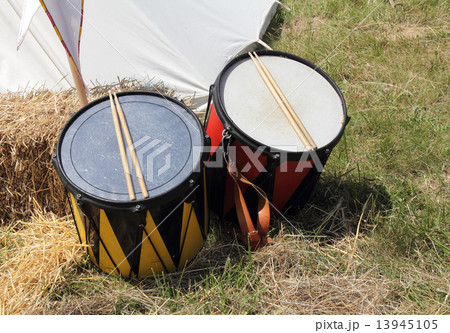 Drums Drums 13945105