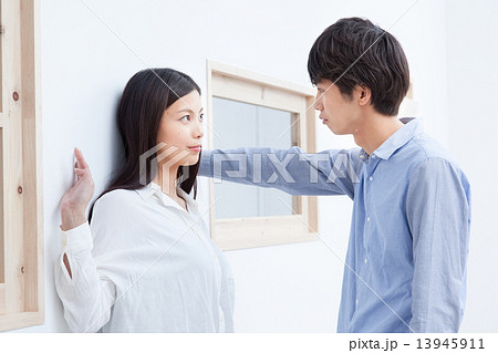 壁ドン 壁ドン 13945911