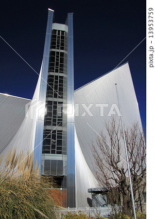 冬の東京カテドラル 側面アップ 13953759