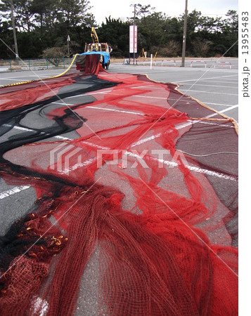 設置まえに定置網を点検します 設置まえに定置網を点検します 13955483