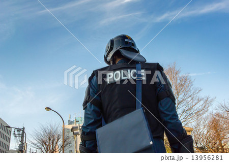 警察官 警察官 13956281