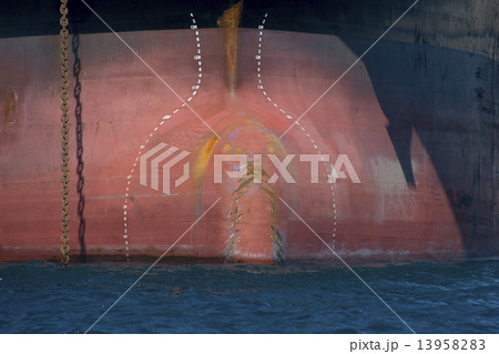 oil tanker ship prow 13958283