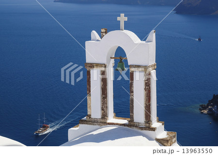 Oia village in Santorini island, Greece 13963550
