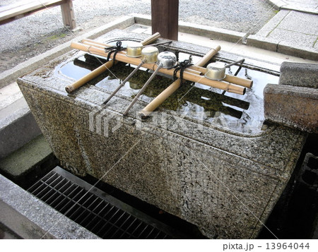 下御霊神社    手水舎 13964044