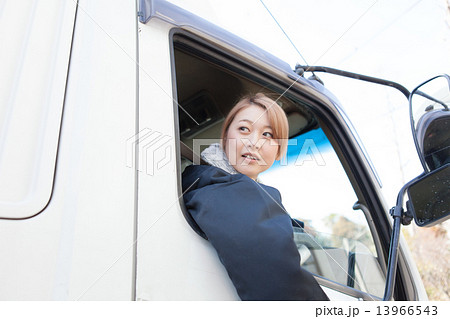 strong woman strong woman 13966543