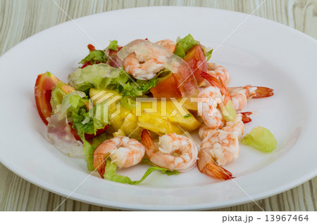 Shrimps with aloe vera salad 13967464