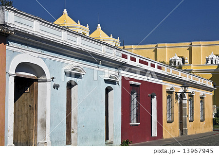 Colorful Streets of Antigua 13967945