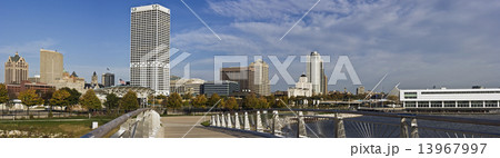 XXXL Panoramic Morning in Milwaukee 13967997