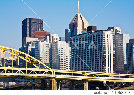 Pittsburgh downtown 13968013