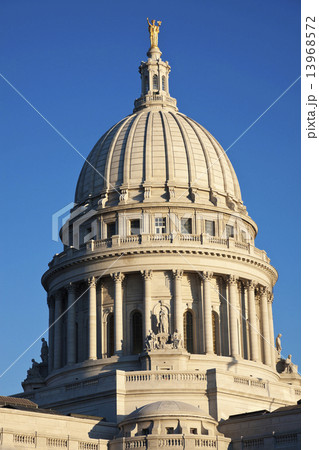 State Capitol of Wisconsin State Capitol of Wisconsin 13968572