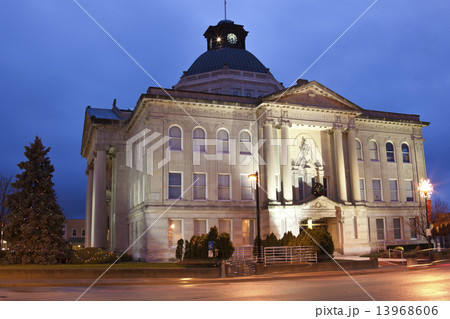 Boone County historic courthouse 13968606