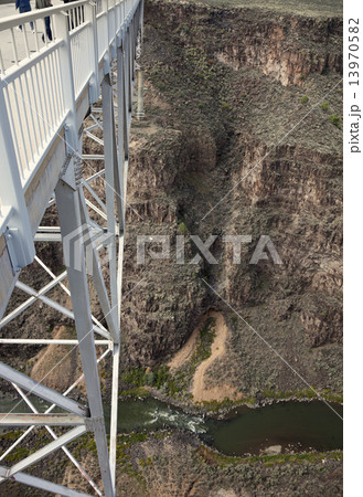 Tourists walking Rio Grande Gorge Bridge 13970582