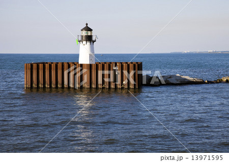 Cleveland Harbor East Pierhead Cleveland Harbor East Pierhead 13971595